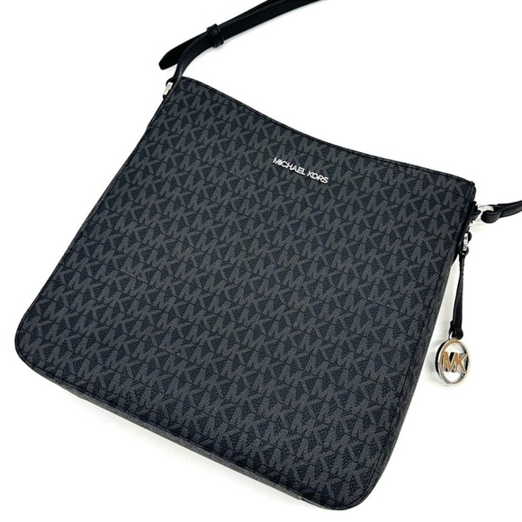 Michael Kors Large Messenger Crossbody Bag Black - Picture 6 of 10